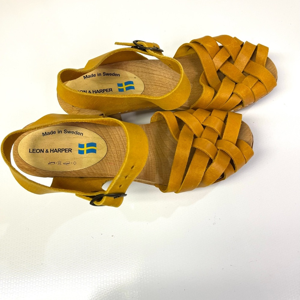 Leon and Harper Stockholm Leather Clogs. 39